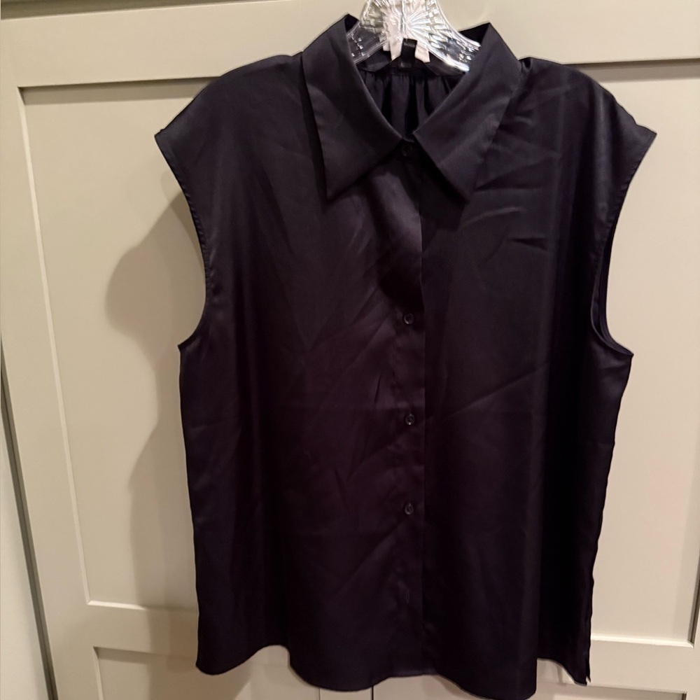 NWT Banana Republic Black Sleeveless Poly Blend Blouse SZ L